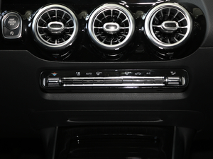 2020GLA 200 п؅^(q)