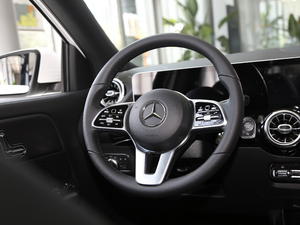 2020GLA 200 п؅^(q)