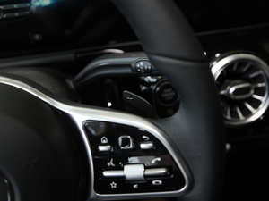 2020GLA 200 п؅^(q)