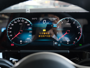 2020款GLA 180 仪表