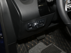 2020GLA 200 п؅^(q)