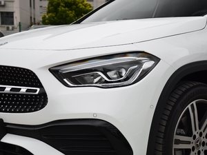 2020GLA 200 4MATIC ^