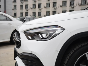 2020GLA 200 4MATIC ^