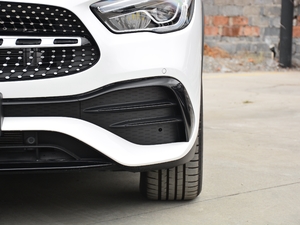 2020GLA 200 4MATIC ^