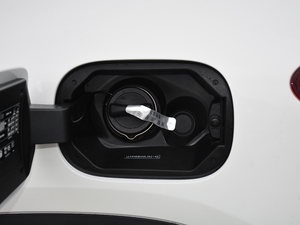 2020GLA 200 4MATIC ^