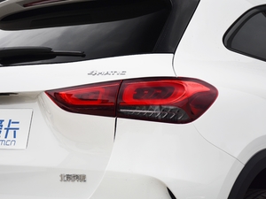 2020GLA 200 4MATIC ^