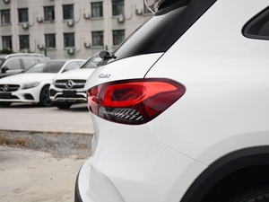 2020GLA 200 4MATIC ^