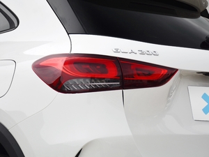 2020GLA 200 4MATIC ^