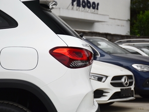 2020GLA 200 4MATIC ^