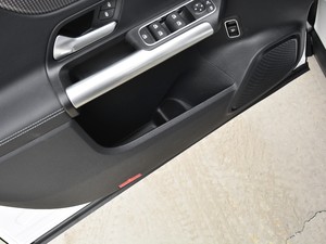 2020GLA 200 4MATIC ǰTg