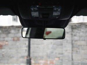 2020款GLA 200 4MATIC 车内后视镜