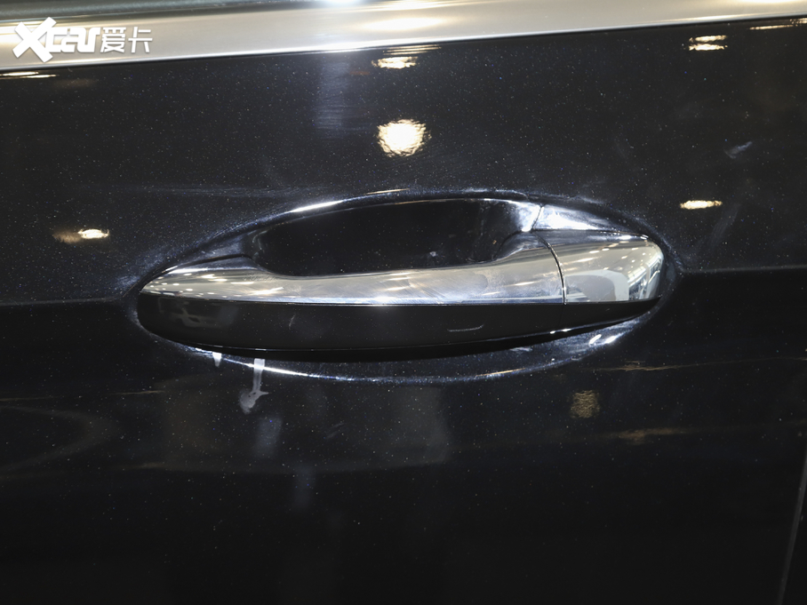 2021��YE�� E 300 L ���F��