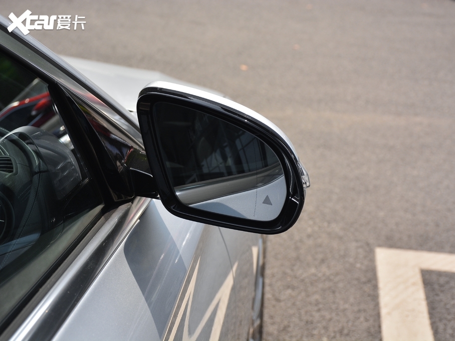 2021YE E 300 L F\