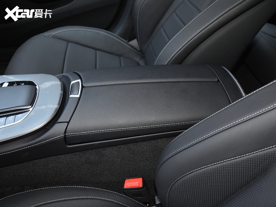 2021YE(j) E 300 L F\(yn)(dng)