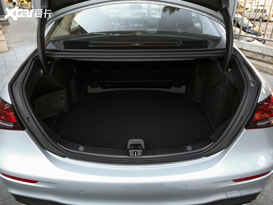 2021YE E 260 L 4MATIC \