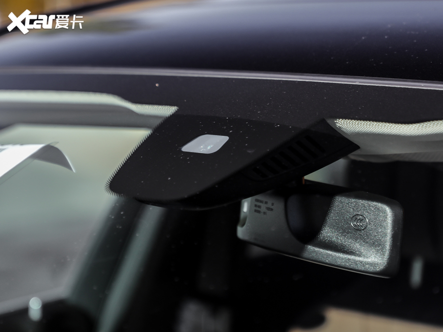 2021YE(j) E 300 L A