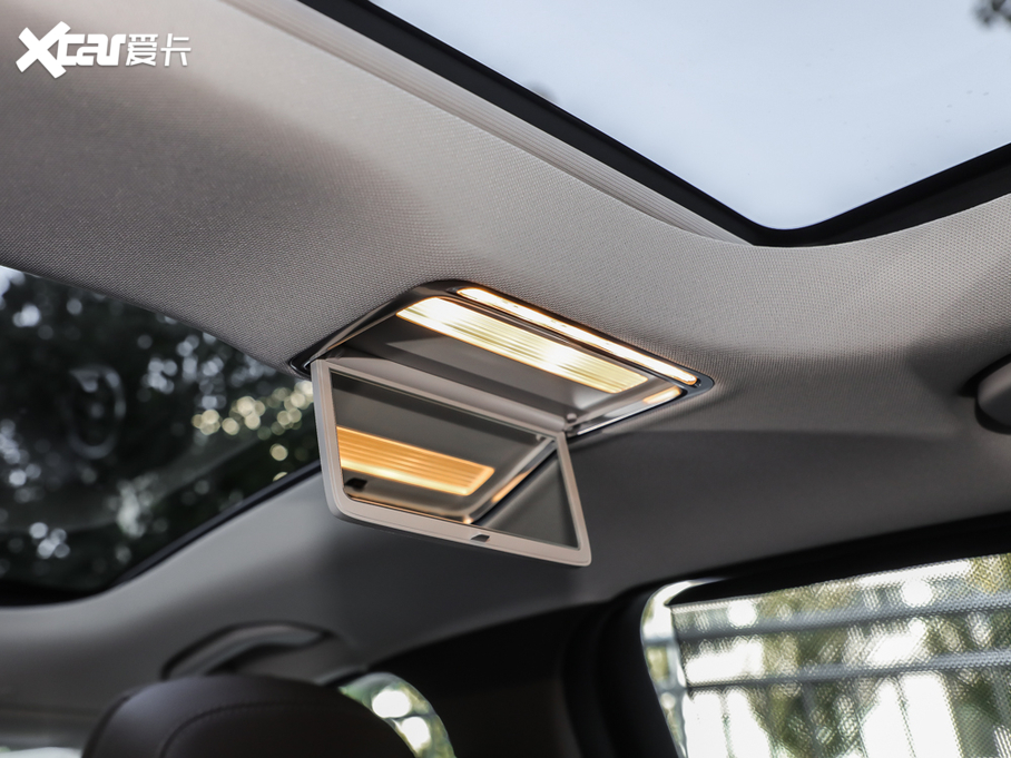 2021YE(j) E 300 L A