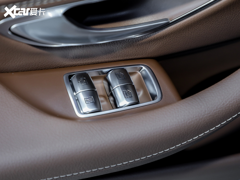 2021YE(j) E 300 L A