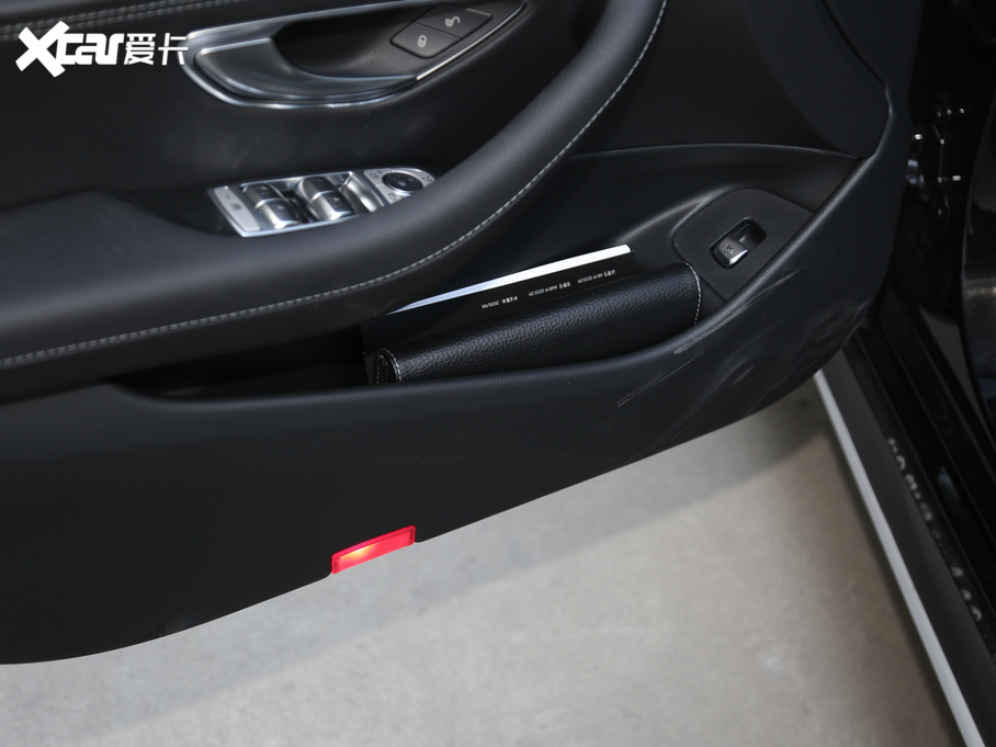 2021YE E 300 L r(sh)\(yn)(dng)