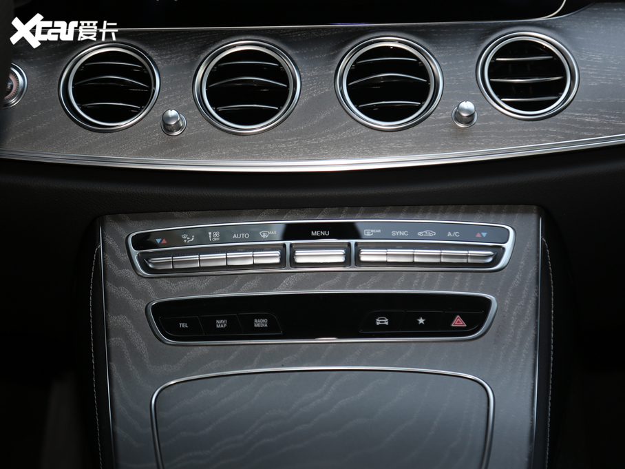 2021YE E 300 L r\