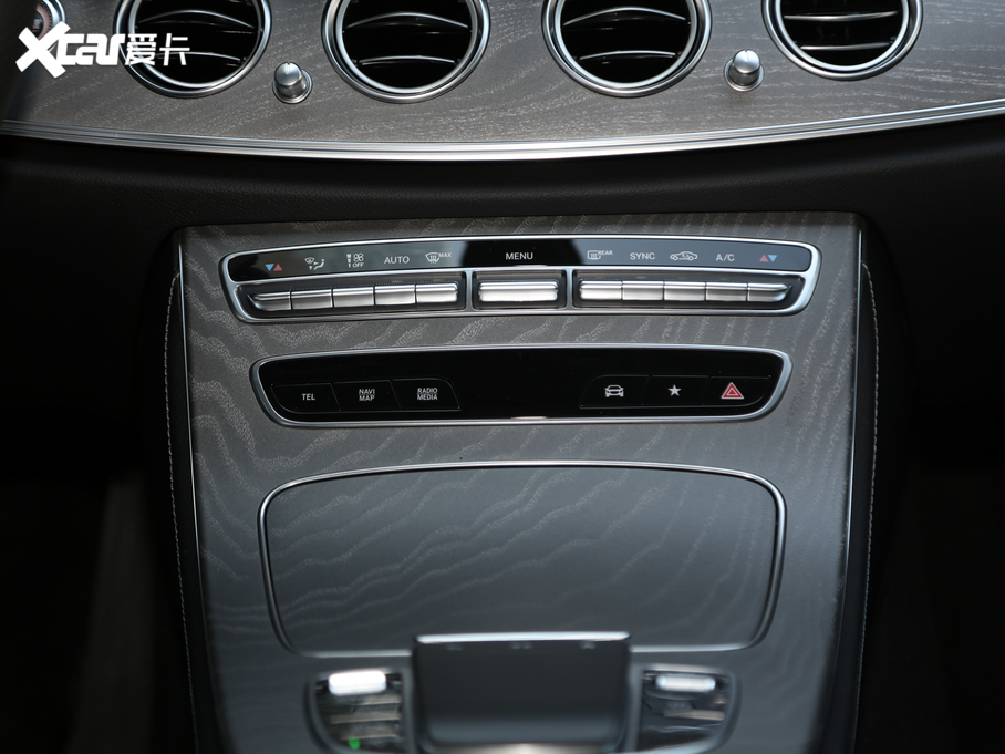 2021YE E 300 L r\