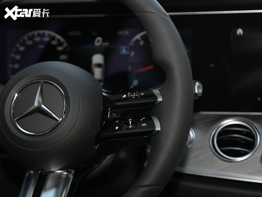 2021YE E 300 L r\