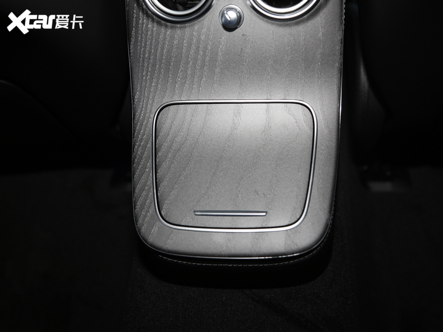 2021YE E 300 L r\