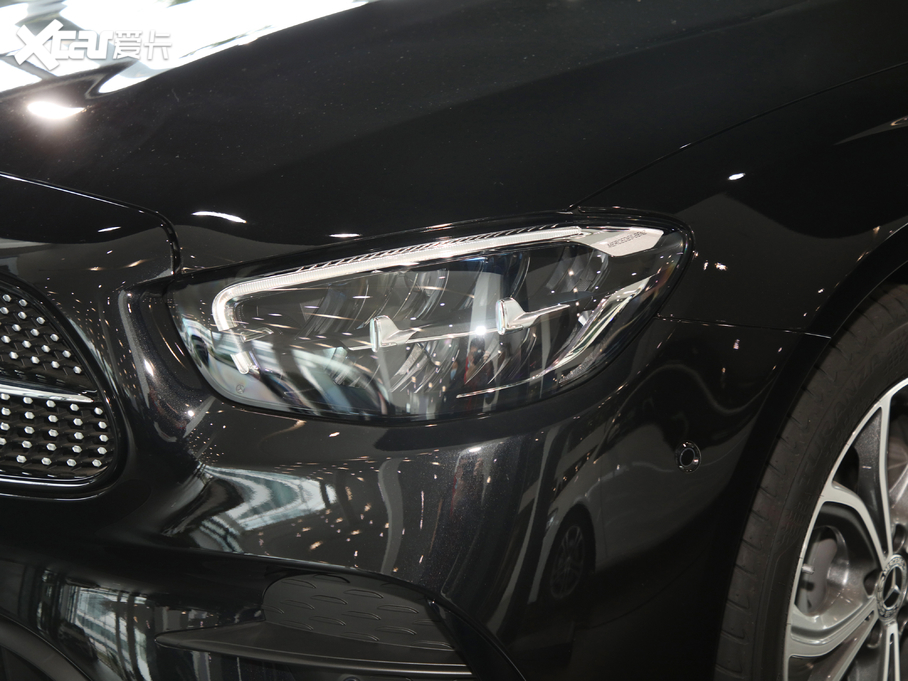 2021YE E 300 L A\