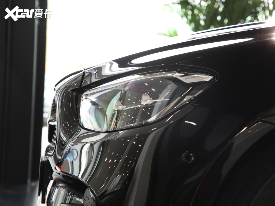 2021YE E 300 L A\