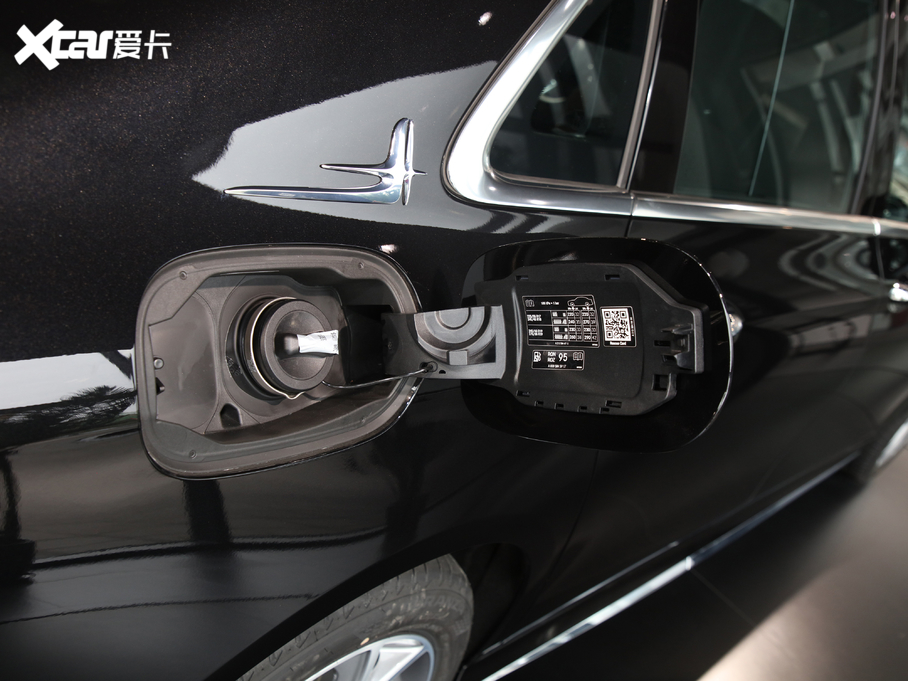 2021YE E 300 L A\