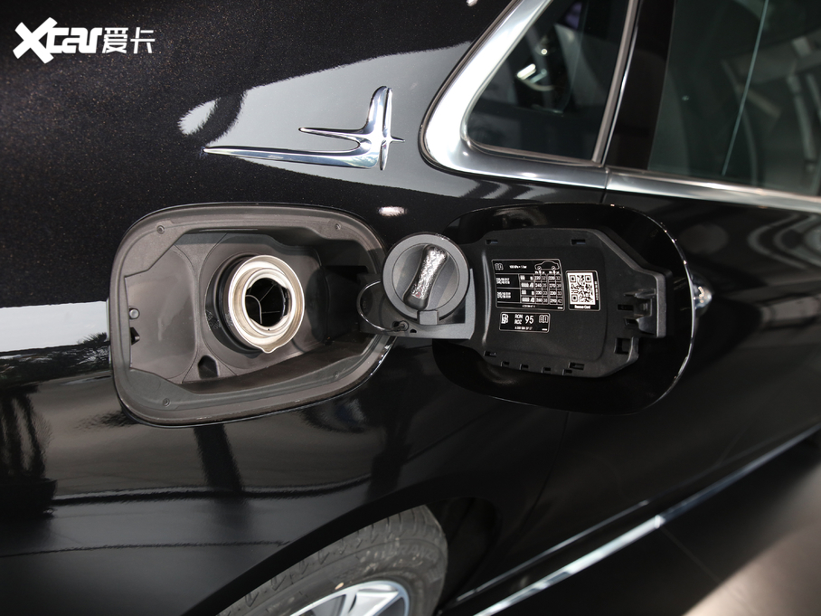 2021YE E 300 L A\