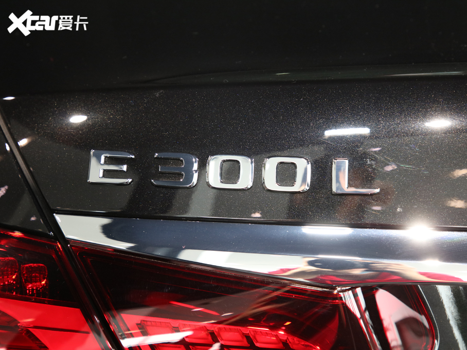 2021YE E 300 L A\(yn)