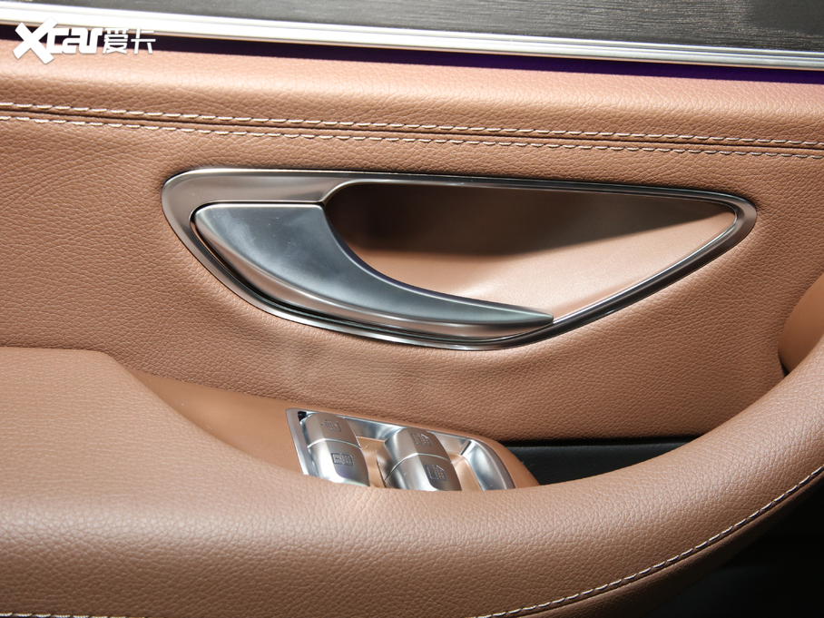 2021YE E 300 L A\