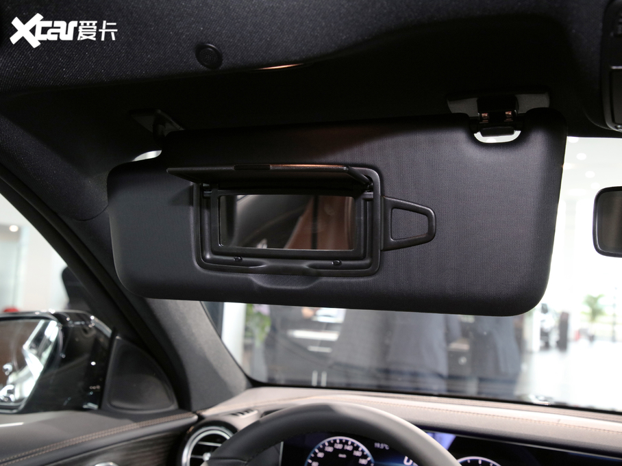 2021YE(j) E 300 L A\(yn)(dng)