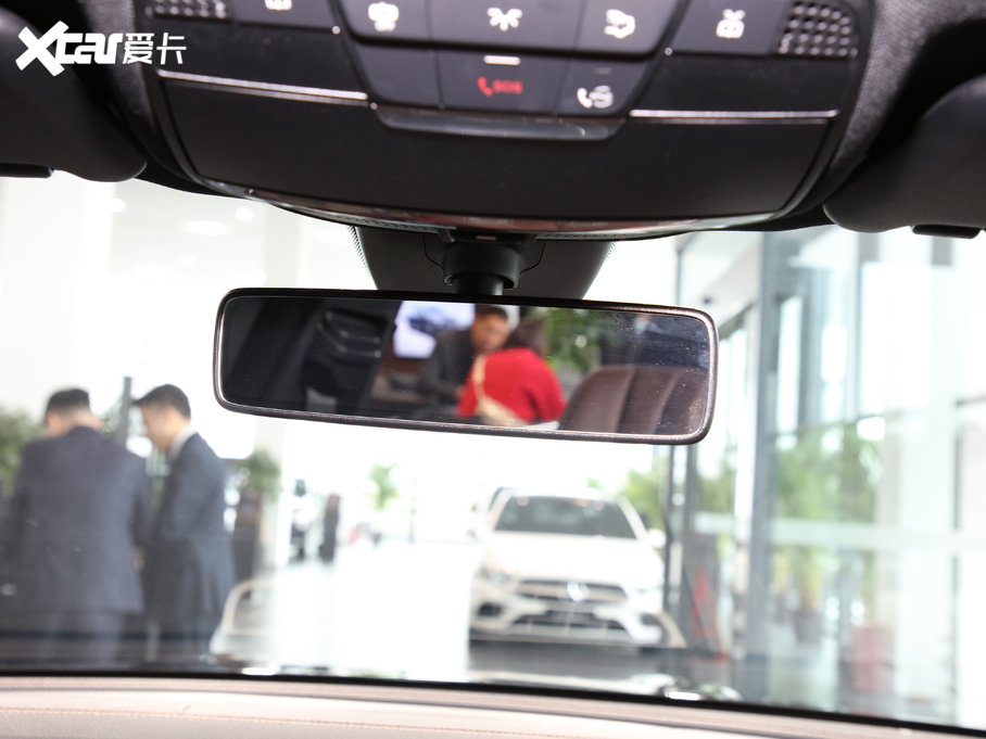 2021YE E 300 L A\(yn)(dng)