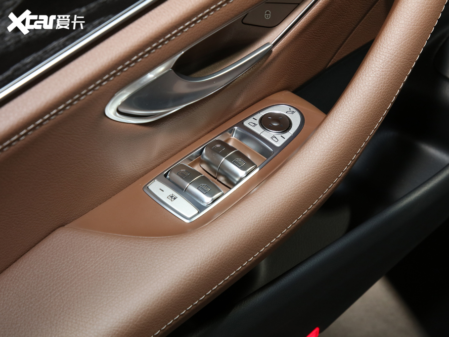 2021YE E 300 L A\