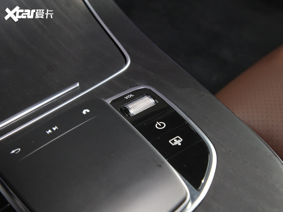 2021YE E 300 L A\