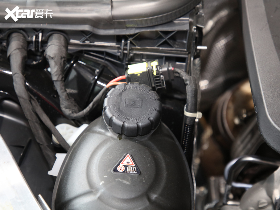 2021YE(j) E 300 L A\(yn)(dng)