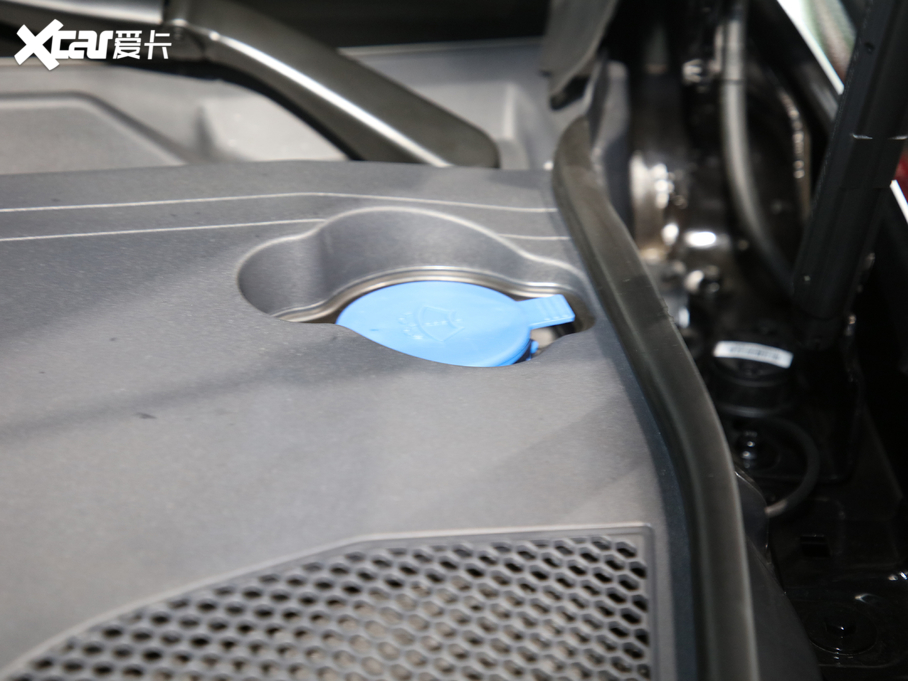 2021YE E 300 L A\