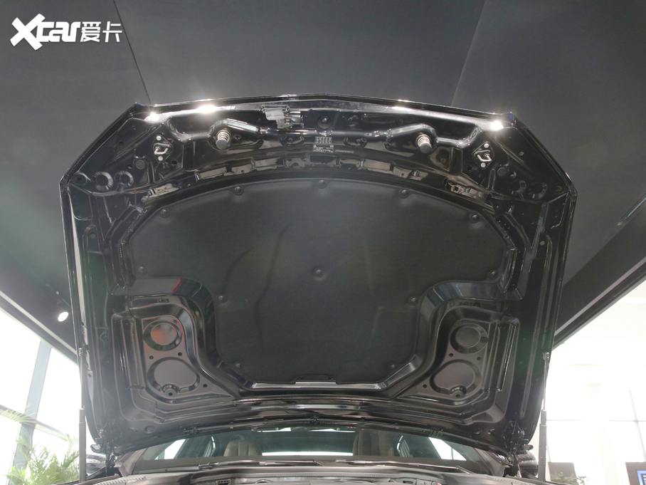 2021YE E 300 L A\