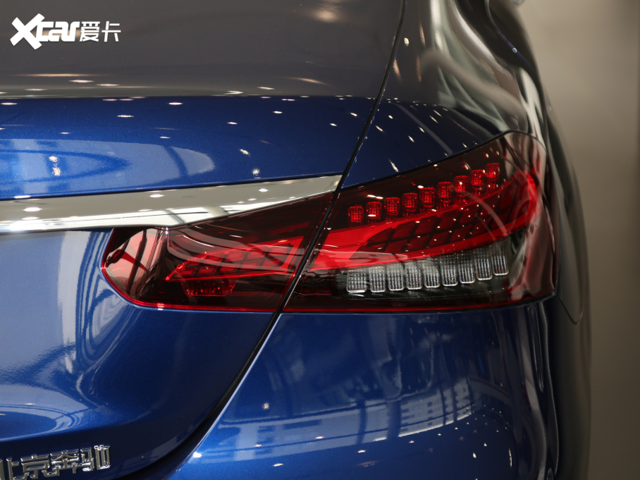 2021YE(j) Ŀ E 300 L r(sh)\(yn)(dng)