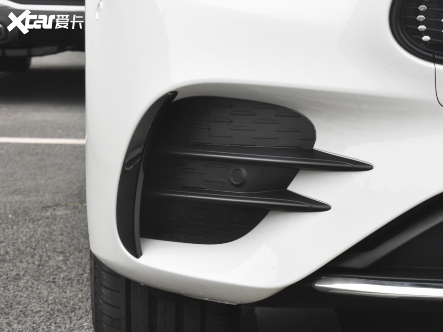 2021YE Ŀ E 300 L F