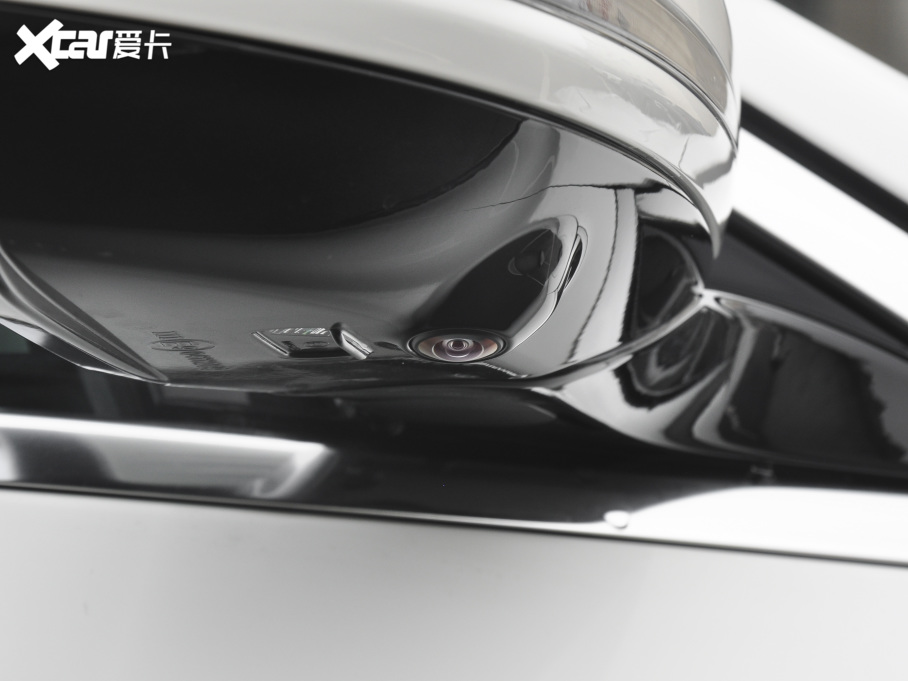 2021YE Ŀ E 300 L F