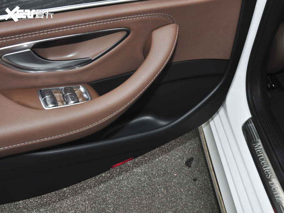 2021YE Ŀ E 300 L F