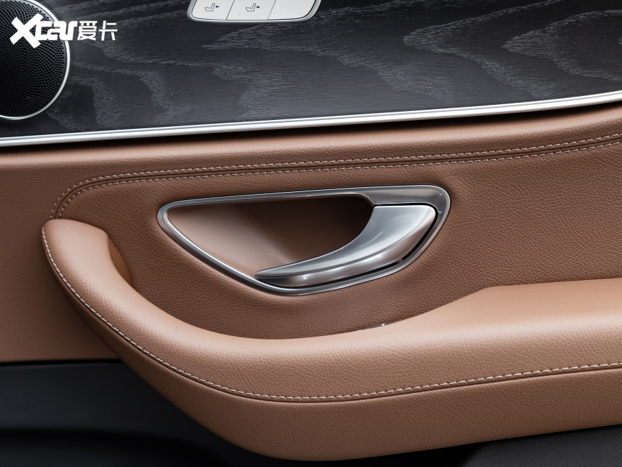 2021YE Ŀ E 260 L \