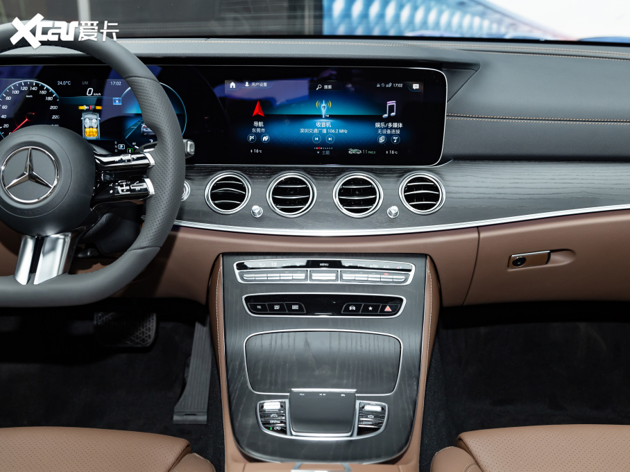 2021YE Ŀ E 260 L \