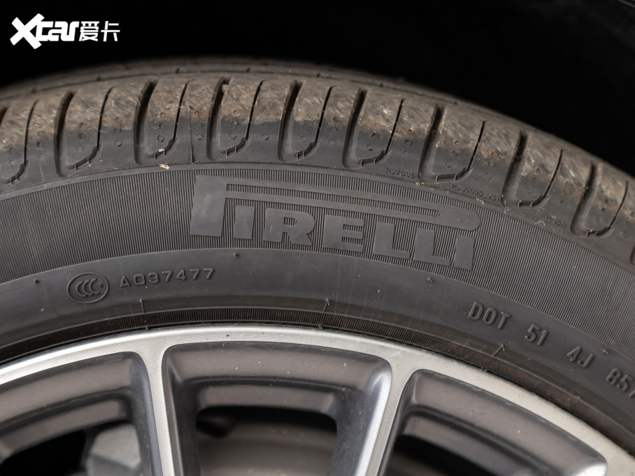 2021YE Ŀ E 260 L