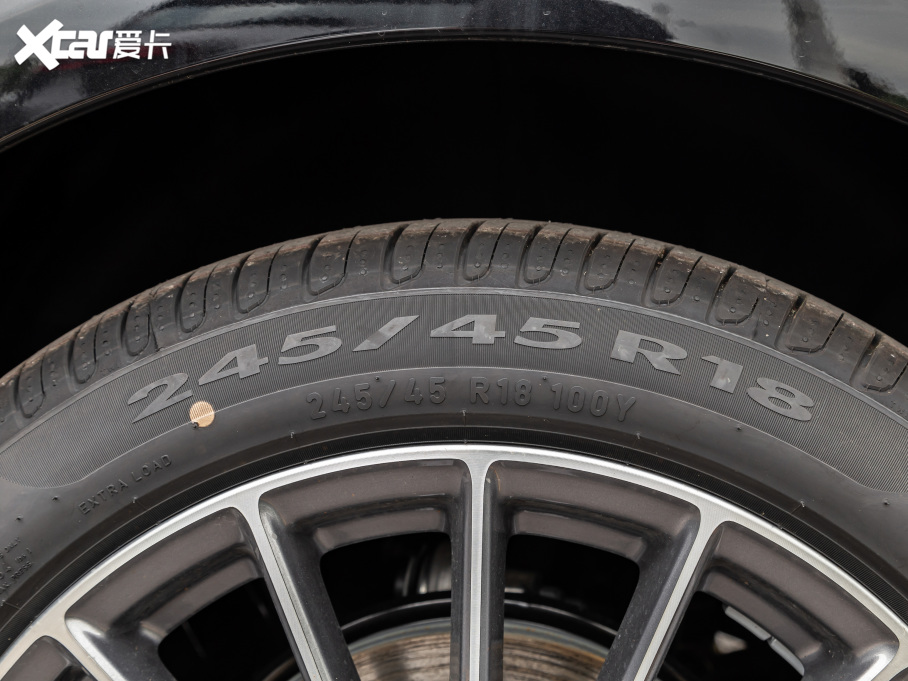 2021YE Ŀ E 260 L