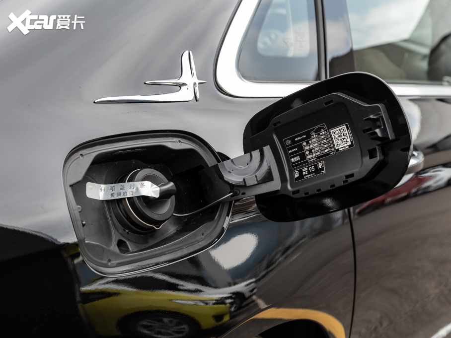 2021YE Ŀ E 260 L