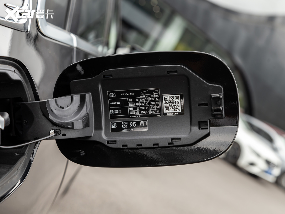 2021YE Ŀ E 260 L